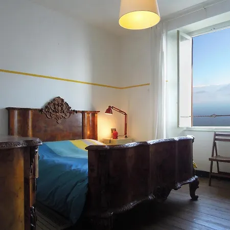 Charming House With Private Dock On Iii Apartamento